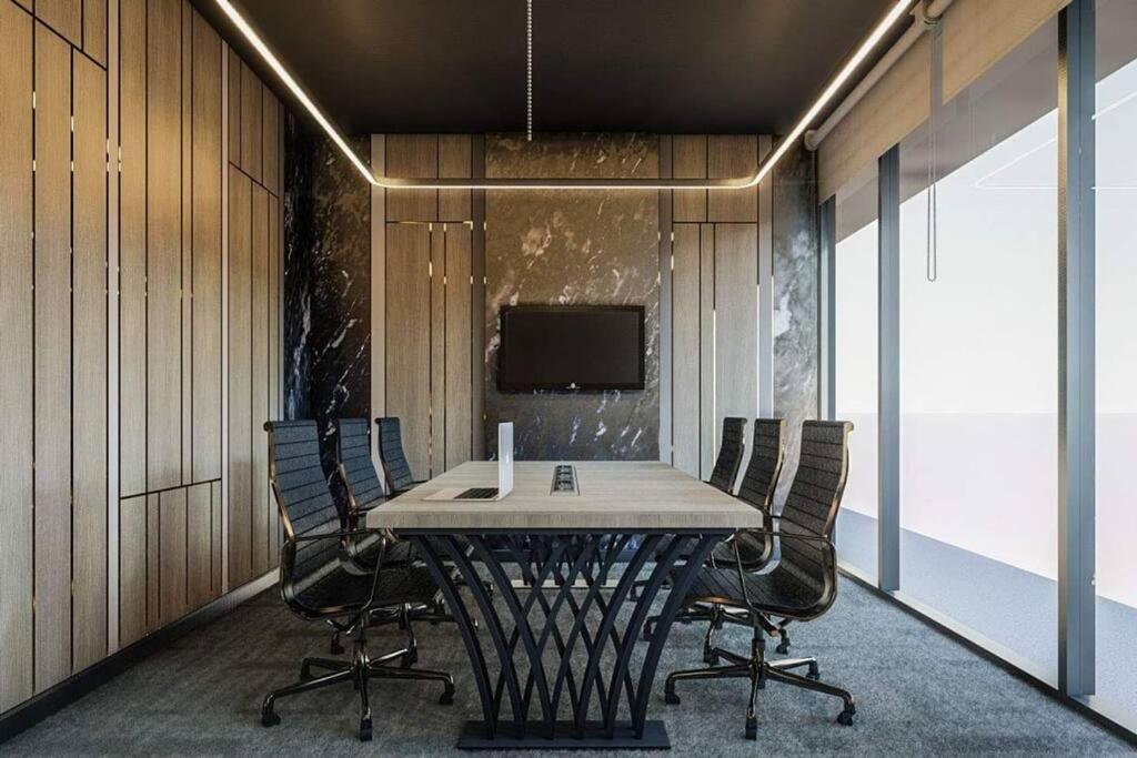 Modern Style Room With Sky Pool 古城边天际泳池公寓 Чиангмай Экстерьер фото